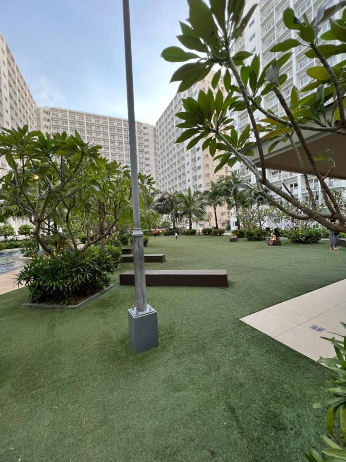 Yam Staycation Shore Residences Manille Extérieur photo